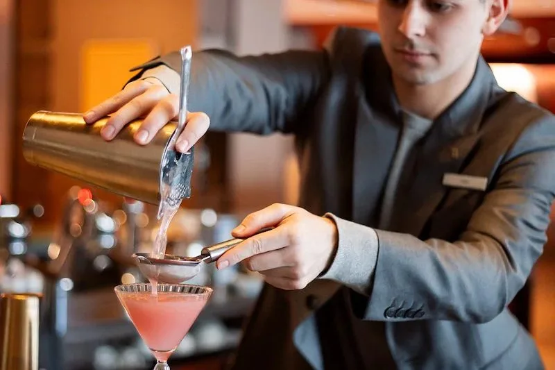 Bar TWLV